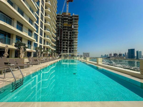 HiGuests - Emaar Beachfront Haven with Majestic Marina Views
